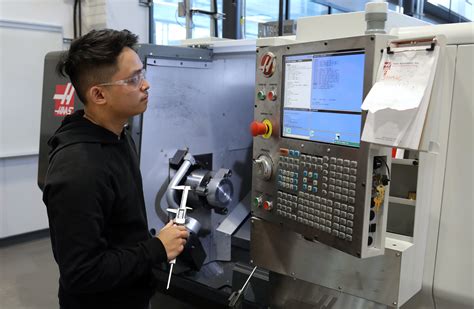 cnc machine operator training in san diego|cnc service near me.